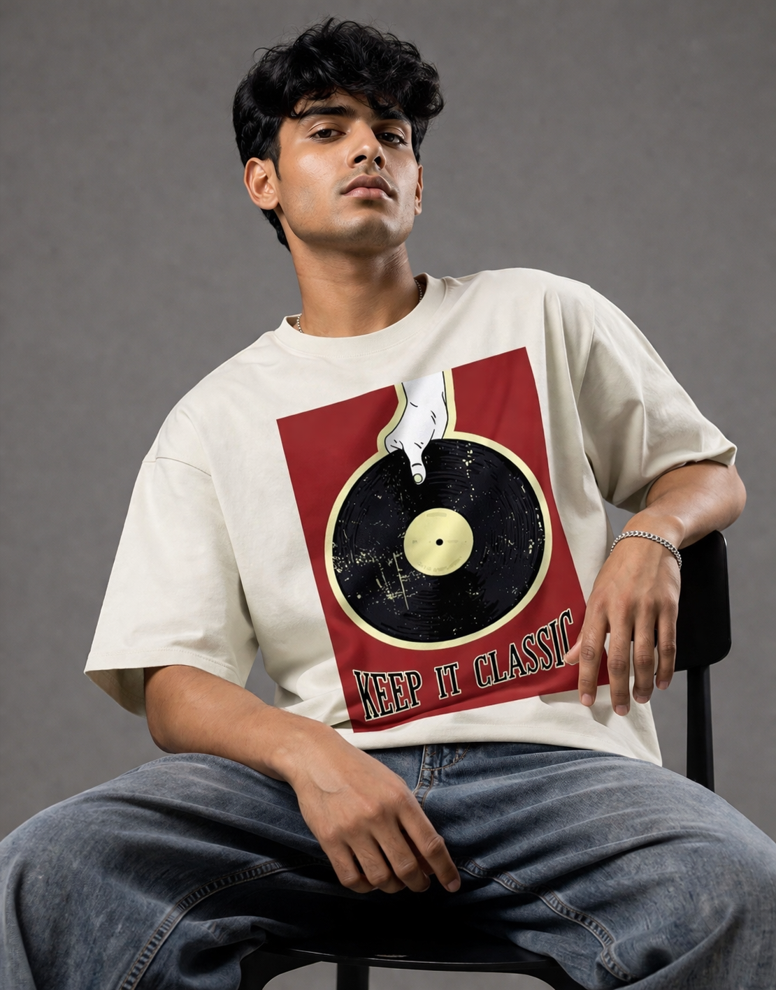 Unisex Oversized Classic T-Shirt - Retro Classic